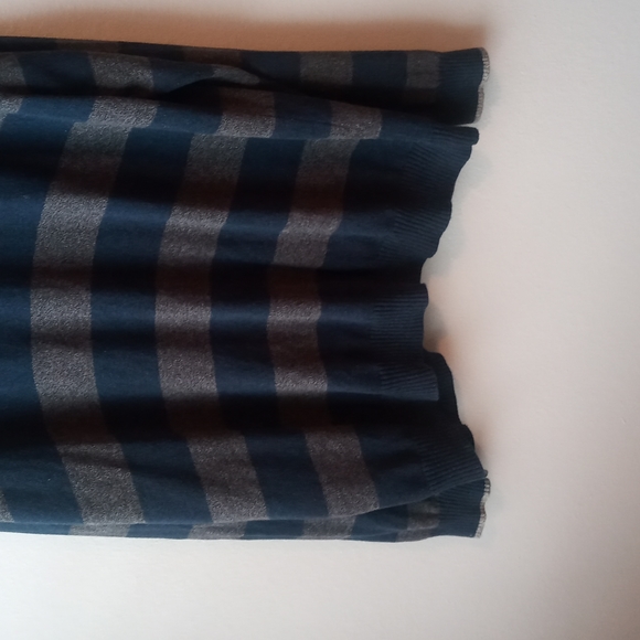 American Eagle Cardigan Sweater - Picture 8 of 9